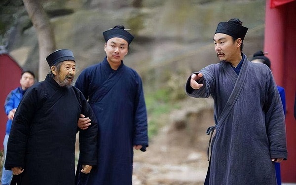 ��ˮʦʮ�󲻴��ھ� ��ˮʦʮ�󲻴��ھ���ʲô