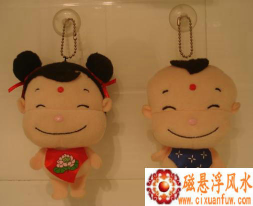 卫生间玩偶