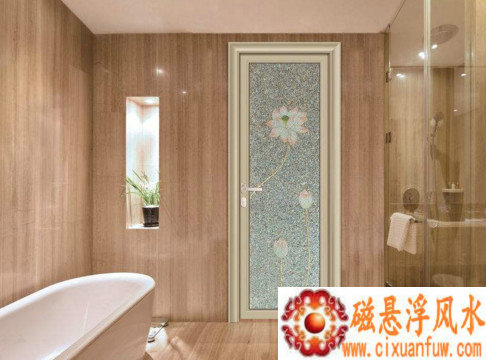 卫生间门风水