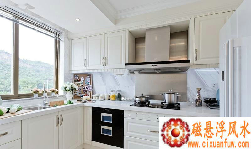 2025年属狗戴什么首饰 1982属狗人2025年的运势 2025年属狗戴什么首饰 1982属狗人2025年的运势