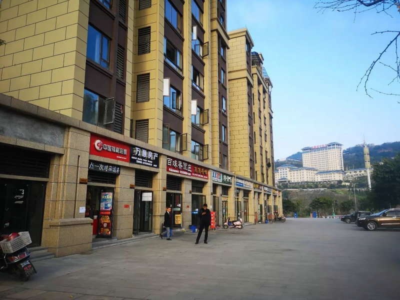 年迈姐弟购买相邻墓位 弟弟下葬时家人发现不相邻 年迈姐弟购买相邻墓位 弟弟下葬时家人发现不相邻