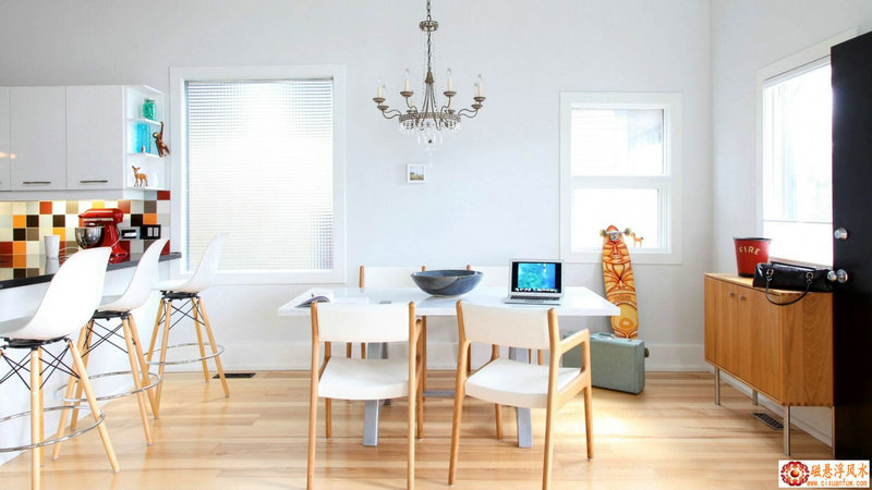 明星普通服装有哪些平价的服装品牌是国内女 明星普通服装有哪些平价的服装品牌是国内女