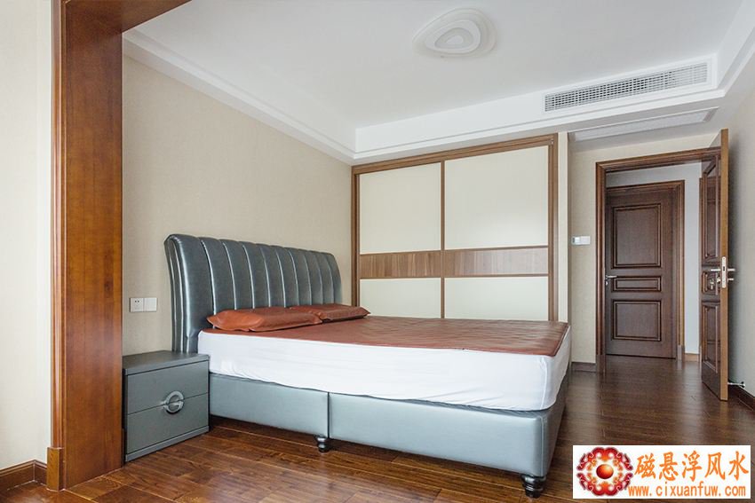 �öԷ��������۵ľ��� �öԷ��������۵Ķ̾���