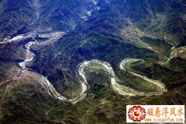 唐诗中带云字的男孩名字 唐诗中带云字的男孩名字