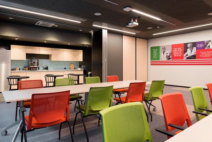 �����г�����������й�ҵ����(�Ϻ�)���޹�˾