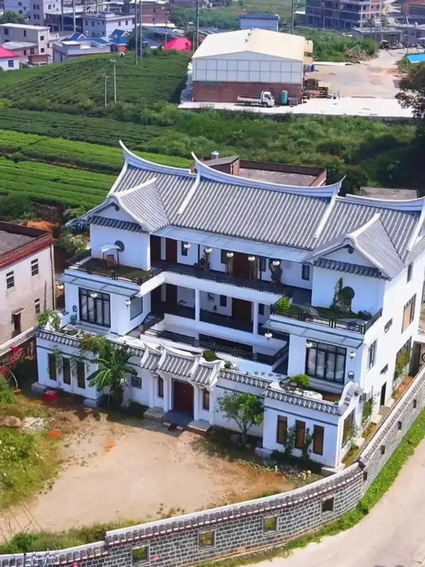 �����ֵ���Ի�Ӱ���ֵܼ�Ĺ�ϵ��δ����չ