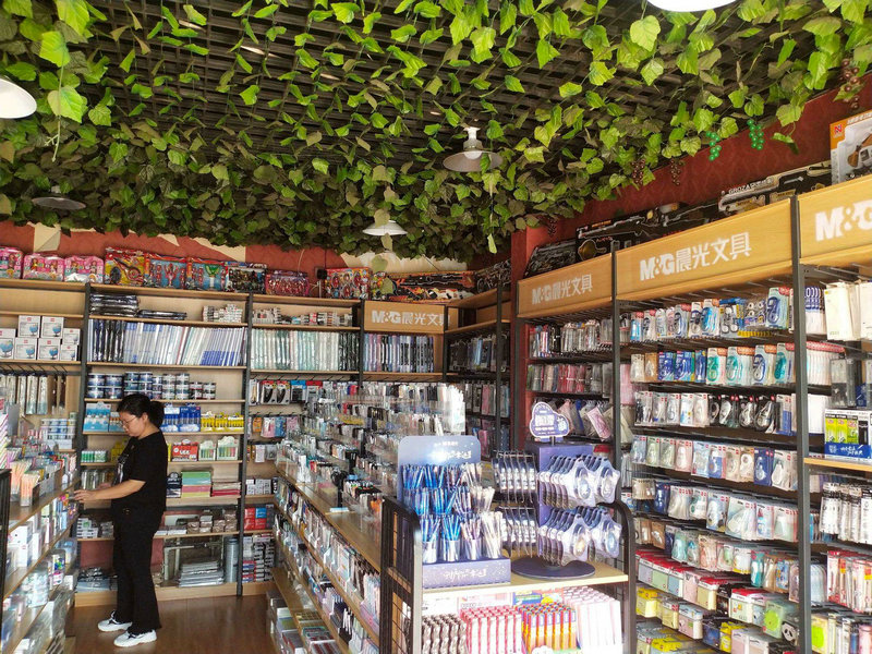 1992���������ļ����������Ǹ���Ի����е�Ǳ�����������