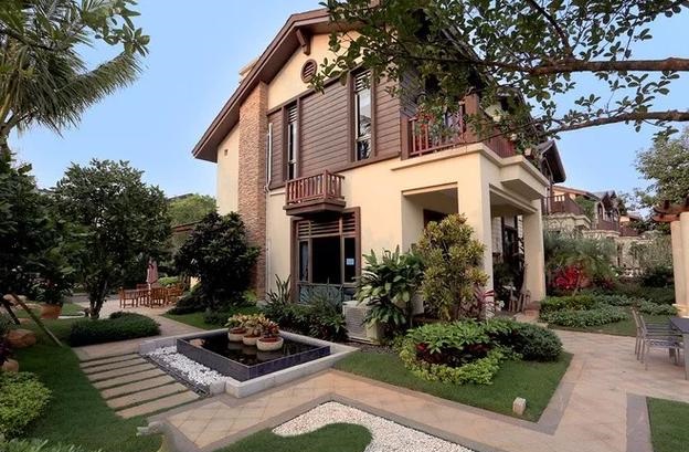 ��β߻�һ��Ů���ڻ ����Ů�����벢�������û���