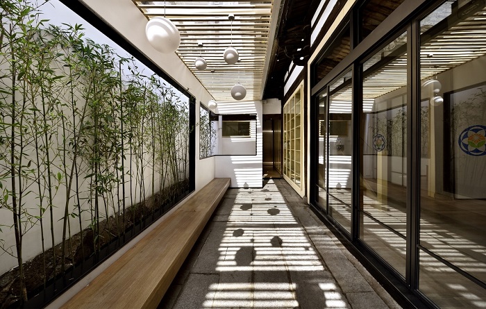 �������������������Ļ��������Ե��͵�ì���� 