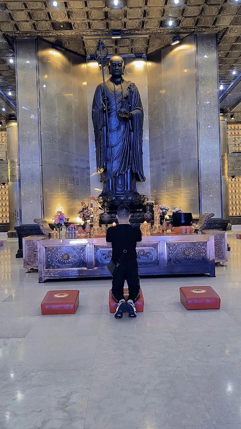 �Ͼ�����ȡ������׼�������쵼�ߵ�ͻ����(�Ͼ�����ȡ������׼���ܰ����쵼�˷�����Ѱ�ҵ���ѷ���)