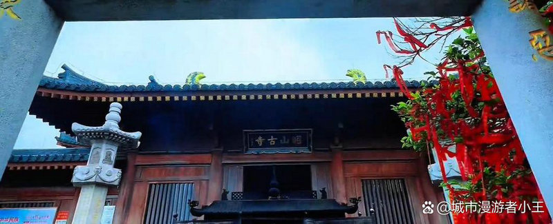 胡静为什么能嫁入豪门 胡静为什么能嫁入豪门