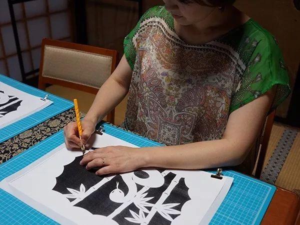 ��׼������ǩ������_��ͥì��_�����䶯ǩ_���Ӱ����ҵ��չ(��׼������ǩ������_��ͥì��Ӱ�칤���䶯��)