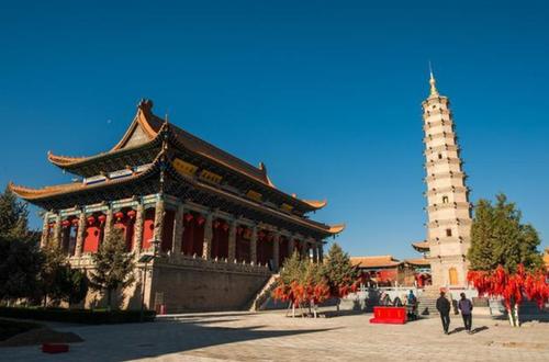 冬月生肖算命让生肖鸡情感受到冷落(冬月生肖算命看待情感忽视对鸡年的影响) 冬月生肖算命让生肖鸡情感受到冷落(冬月生肖算命看待情感忽视对鸡年的影响)