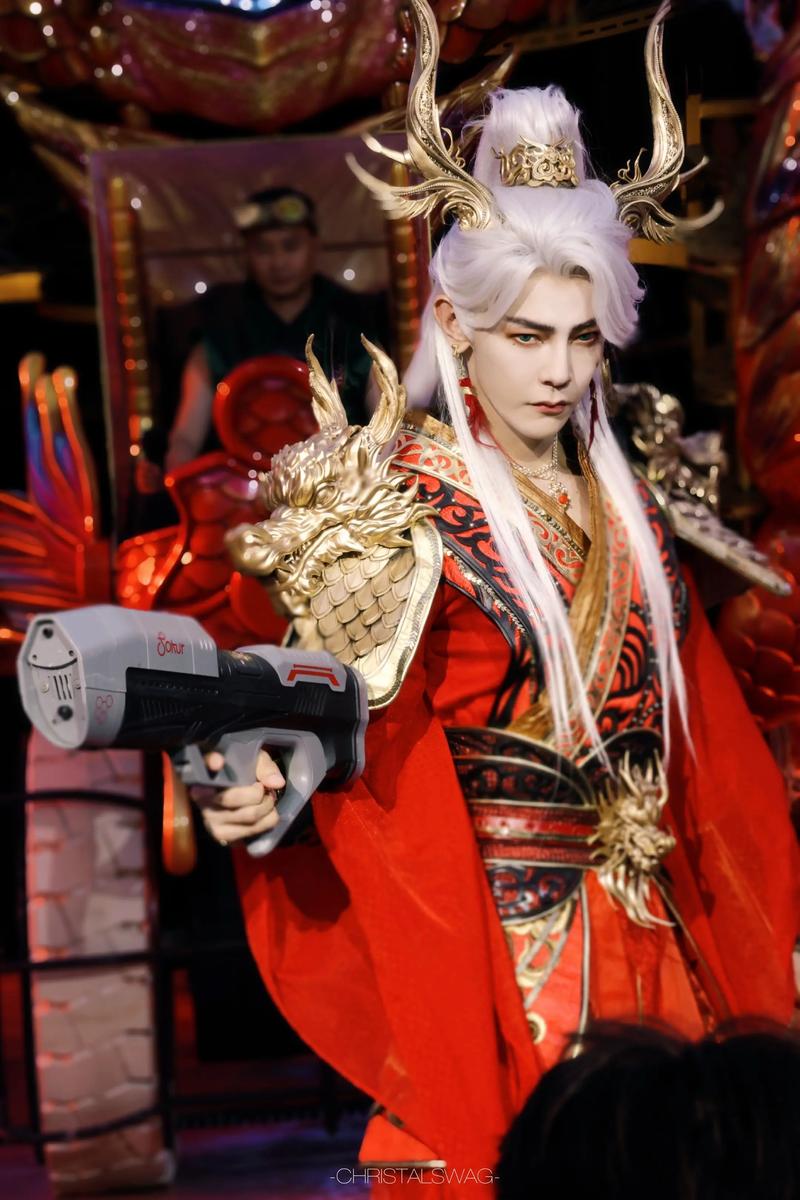 �����ɫ����������ͷ