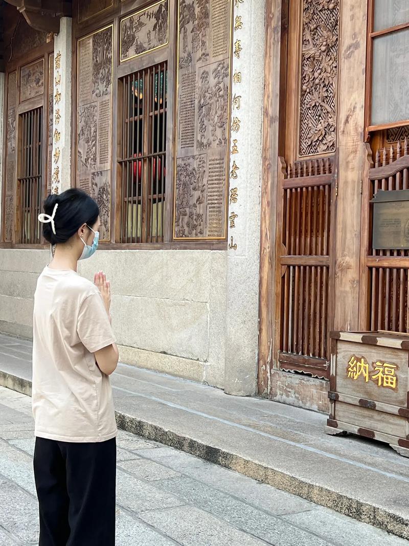 张绍刚被网友谩骂 新浪微博上万条指责评论 张绍刚被网友谩骂 新浪微博上万条指责评论