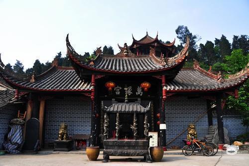 �Ҿ������Ů�ӵ��Ӿ�