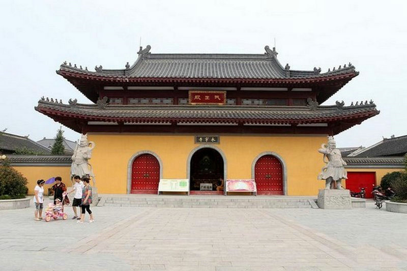 越野狂飙的演员这个明星叫什么 越野狂飙的演员这个明星叫什么