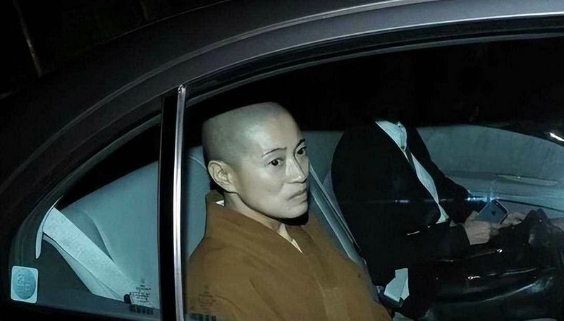 ���ǹ�˾����ѡ�ļ������ܷ��Ƴ�Ǳ�ڳ�ͻ֮��(���ǹ�˾����ѡ�ļ�������ƽϢ��������ì����)