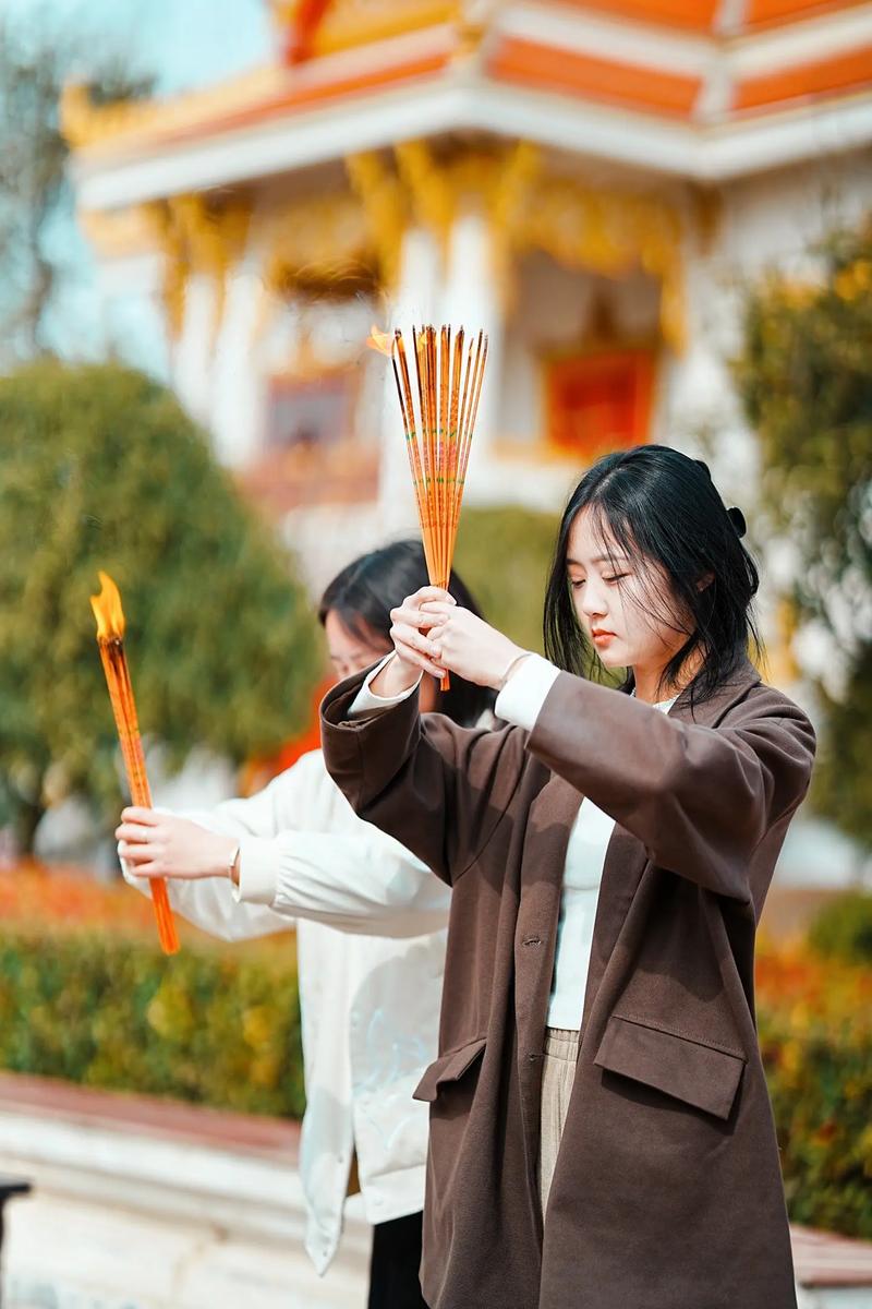 �����Ӱ������������˵Ľ�����˺�������