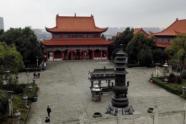 高云翔里的王晶是哪个 高云翔里的王晶是哪个